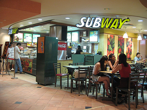 Subway_restaurant_in_the_basement_of_Raffles_City_Shopping_Centre,_Singapore_-_20060529_a
